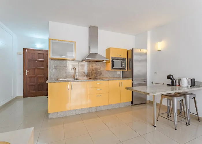 Just 2min To Loscristianos * لوس كريستيانوس